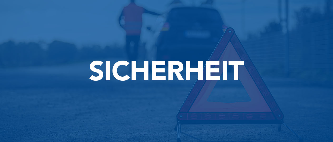 Verkehrsunfall mit Schriftzug "Alltagshilfen"